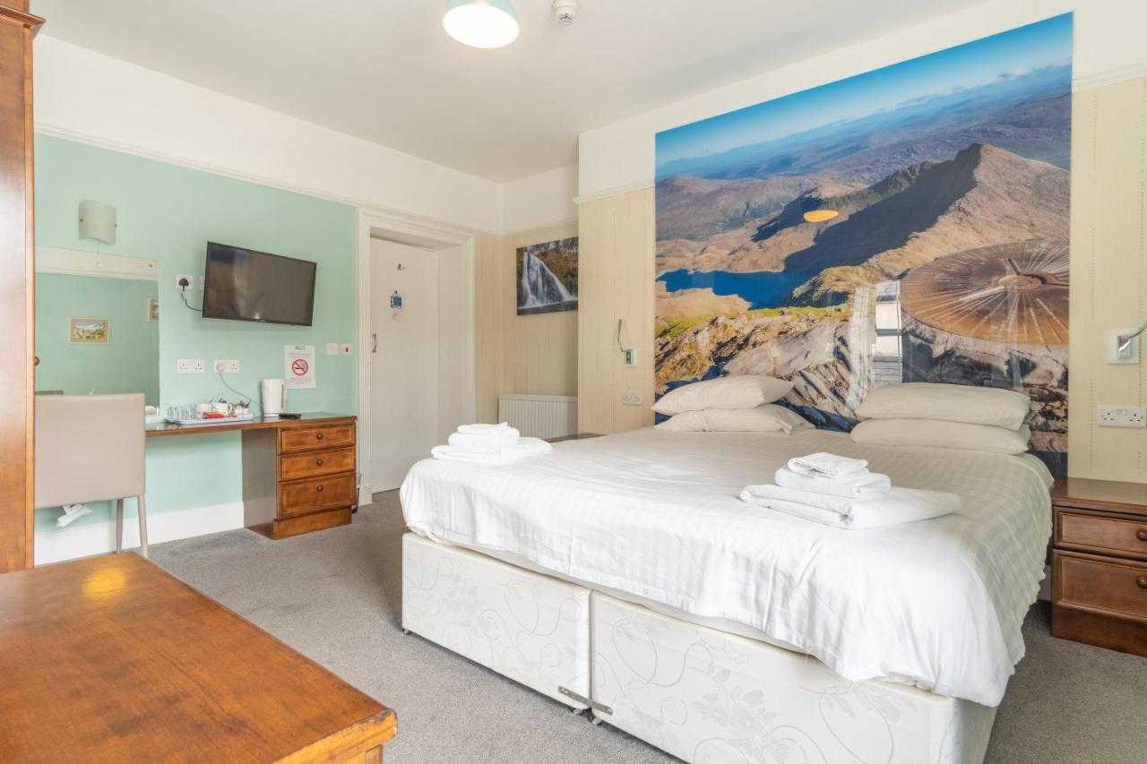 Padarn Hotel Ланберис Екстериор снимка