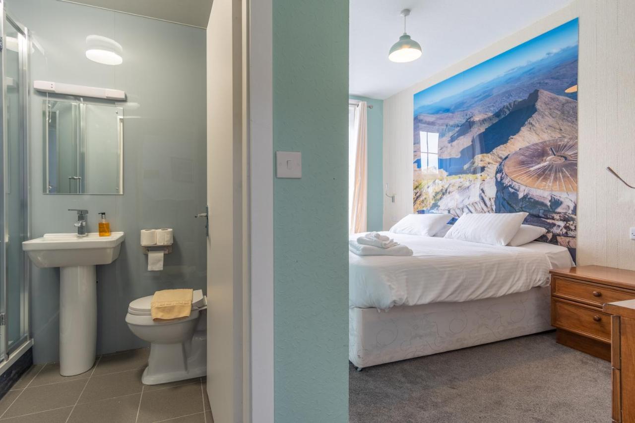 Padarn Hotel Ланберис Екстериор снимка
